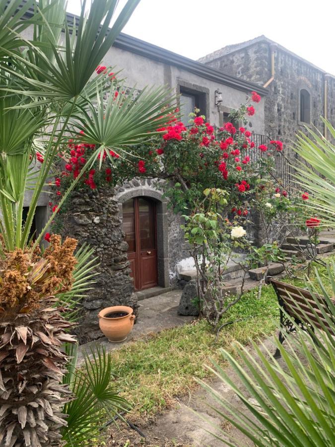 Villa Alessio - Case Vacanza Con Piscina Sull'Etna Puntalazzo Exterior foto
